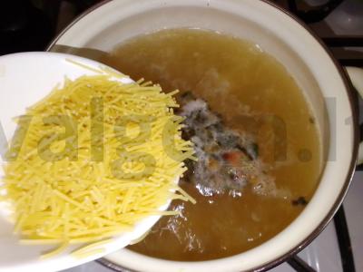 Lengvas vištienos sriuba su vermišeliais Žingsnis 3