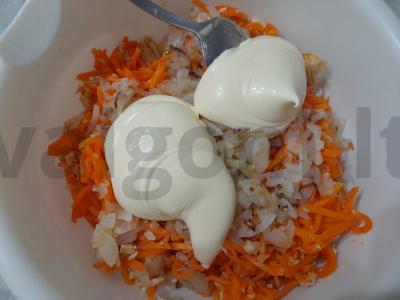 Salotas su vištienos krūtinėle alyvuogių majoneze Žingsnis 7