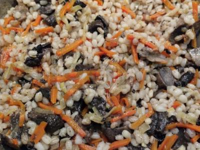 Skani vegetariška perlinių kruopų košė su voveraitėmis Žingsnis 5