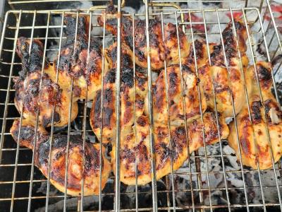 Kvapnūs vištienos blauzdos garstyčių-česnako marinate ant grilio Žingsnis 3