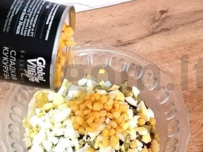 Salotas su dešra ir kukurūzais Žingsnis 5