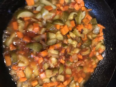 Sriuba „Soljanka“ su perlinėmis kruopomis ir jautiena Žingsnis 7