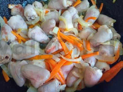 Bulguras su vištienos širdelėmis ir česnaku Žingsnis 4