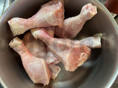 Sultingi vištienos blauzdos su grikių koše Žingsnis 1