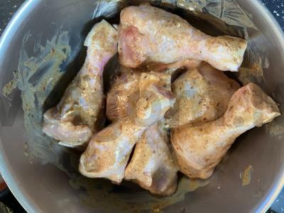 Sultingi vištienos blauzdos su grikių koše Žingsnis 6