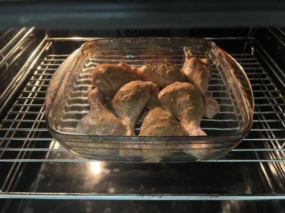 Sultingi vištienos blauzdos su grikių koše Žingsnis 8