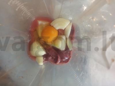 Kepenčių tortas su prieskoniais ir česnaku Žingsnis 2