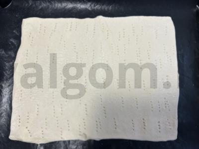 Pica „Asorti“ iš sluoksniuoto tešlos su mocarela Žingsnis 1