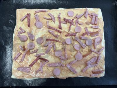 Pica „Asorti“ iš sluoksniuoto tešlos su mocarela Žingsnis 3