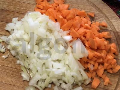 Žuvies sriuba su jūros gėrybėmis Žingsnis 2