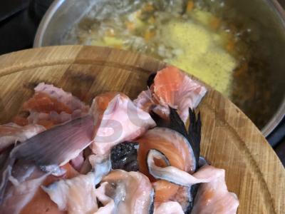 Žuvies sriuba su jūros gėrybėmis Žingsnis 5