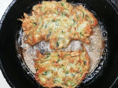 Cukinijų blynai su sūriu Žingsnis 4