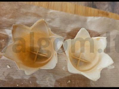 Tartaletės su varškės sūriu, krabų lazdelėmis ir agurkais Žingsnis 3