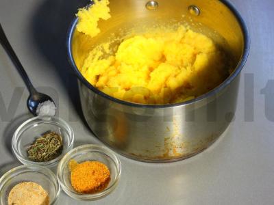 Polentos aranciniai su bekonu, grybais ir grybų padažu Žingsnis 2