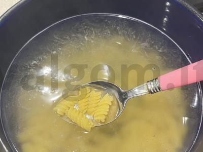 Makaronai su vištiena ir sūriu Žingsnis 5