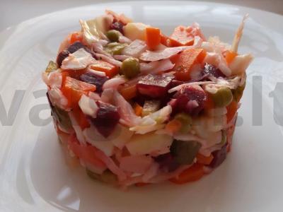 Vinegretas su raugintais kopūstais ir konservuotais žirneliais Žingsnis 4