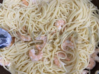 Makaronai su krevetėmis, sūriu ir grietinėlėmis Žingsnis 7