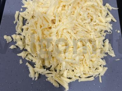 Makaronai su krevetėmis, sūriu ir grietinėlėmis Žingsnis 8