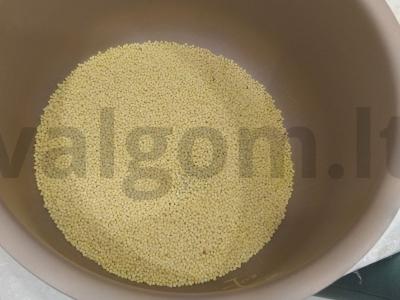 Pšenių košė lėtoje viryklėje Žingsnis 1