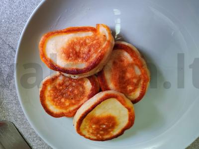 Aktyvūs blynai su kokosų aliejumi, karamele ir kondensuotu pienu Žingsnis 3