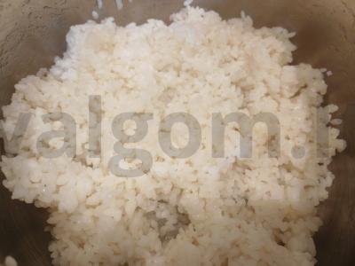 Sushi tortas su upėtakiu, avokadu ir varškės sūriu Žingsnis 3