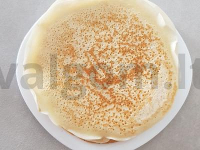 Ornamentiniai blynai su pienu pagrindine nuotrauka