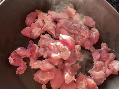 Kiauliena jūrininkų stiliumi su paprika Žingsnis 1