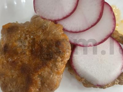 Namų kotletai „Bomba“ pagrindine nuotrauka