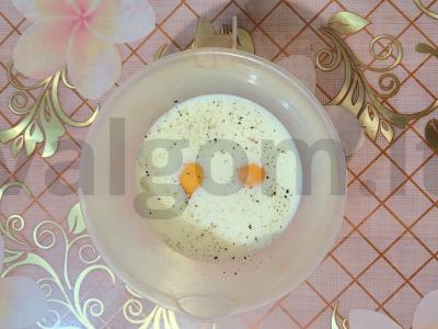 Švelnus omletas su rūkytos kiaulienos kaklu Žingsnis 1