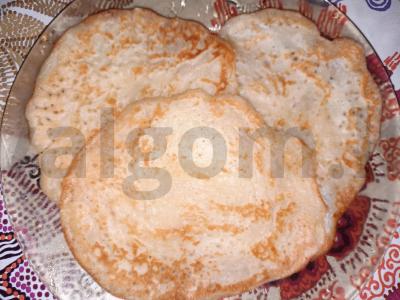 Blynai be pieno ir kiaušinių ananasų sultyse Žingsnis 4