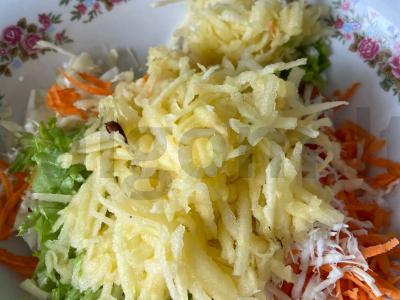 Daikon, morkų ir salotų salotos Žingsnis 6