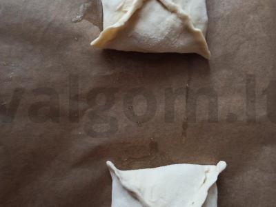 Patinga samsa iš paruošto sluoksniuoto tešlos Žingsnis 9