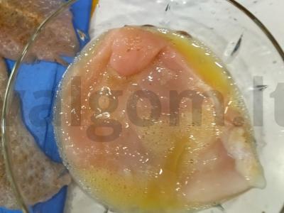 Vištienos filė, kepta džiūvėsėliuose Žingsnis 3