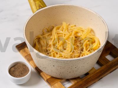 Makaronai su pievagrybiais ir sūriu Žingsnis 1