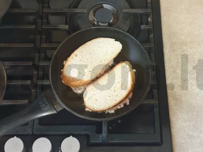 Sumuštiniai su lydytu sūriu ir dešrelėmis Žingsnis 6