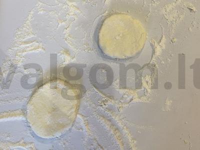 Švelnūs varškėčiai su vanile Žingsnis 4