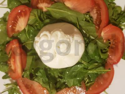 Dieviškas salotas su špinatais, rukola ir sūriu Žingsnis 3