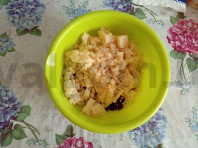 Vinegretas su žaliais žirneliais ir marinuotais agurkais Žingsnis 2