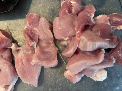 Keptas kiaulienos kumpis su aštriu čili pipiru Žingsnis 1