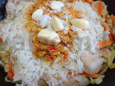 Basmati ryžių plovas su kiauliena ir česnaku Žingsnis 8