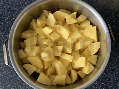 Bulvės su kalakutiena Žingsnis 1