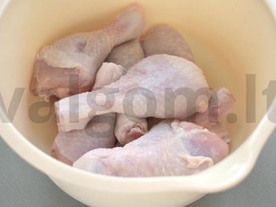 Vištienos blauzdelės medaus-sojų marinate orkaitėje Žingsnis 1