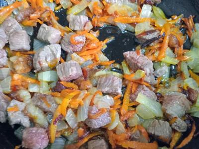 Raudona lęša su jautiena ir daržovėmis Žingsnis 5