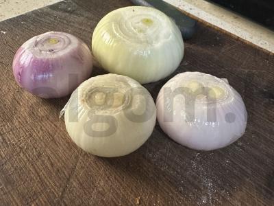 Marinuoti svogūnai šašlykui Žingsnis 1