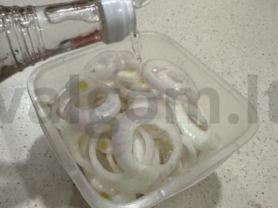 Marinuoti svogūnai šašlykui Žingsnis 4