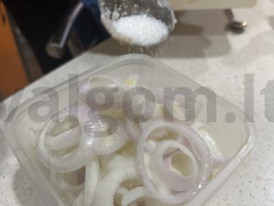 Marinuoti svogūnai šašlykui Žingsnis 5