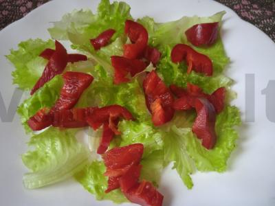 Salotas su traškiais baklažanais, gaudos sūriu ir spanguolių padažu Žingsnis 4