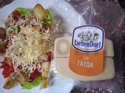 Salotas su traškiais baklažanais, gaudos sūriu ir spanguolių padažu Žingsnis 7