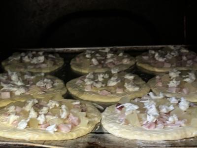 Skani pica su ananasais Žingsnis 8