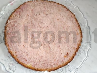 Tortas su grietinėlės kremu ir vyšniomis Žingsnis 9